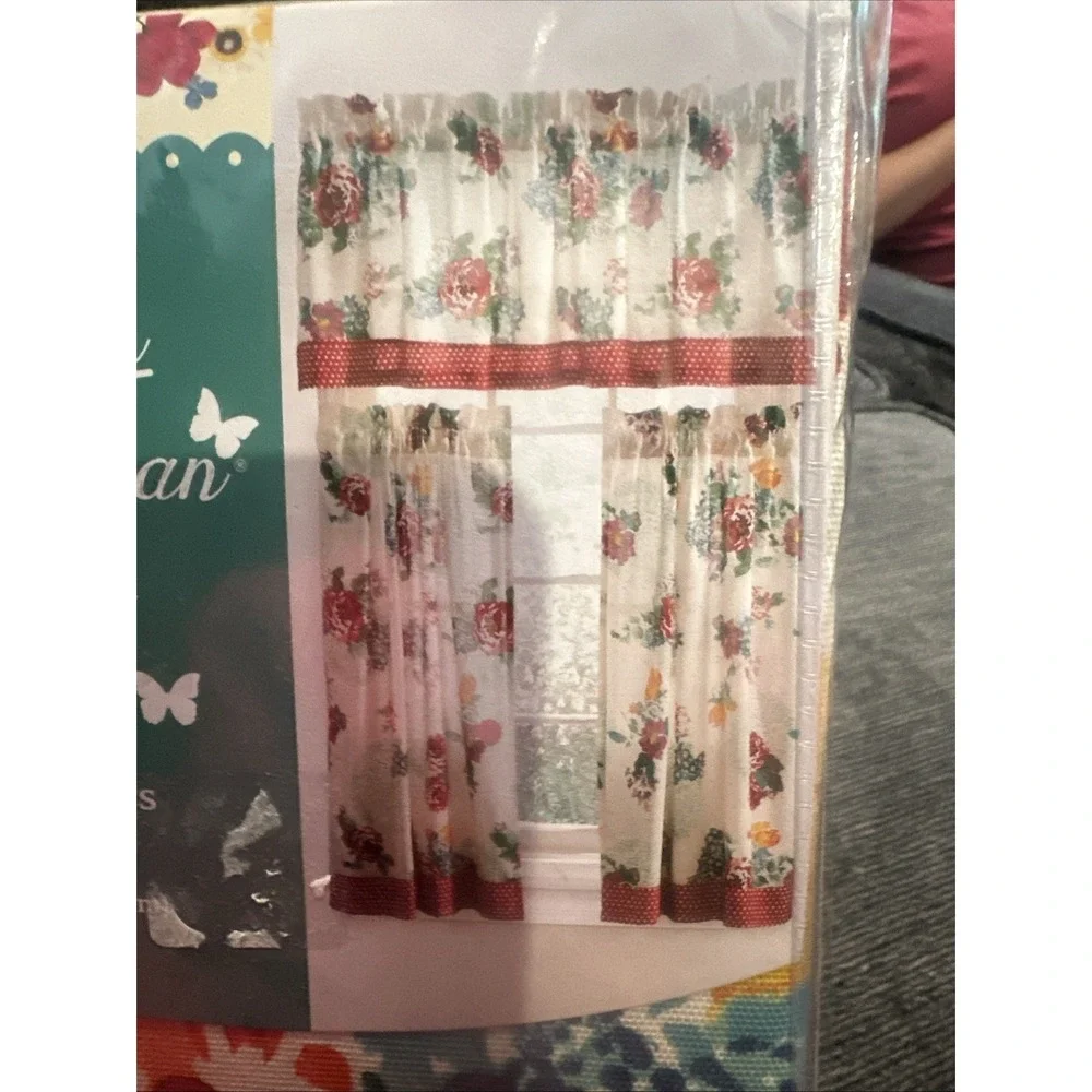 Pioneer Woman ~ Country Garden ~‎ Three (3) Piece Curtain Set ~ 30